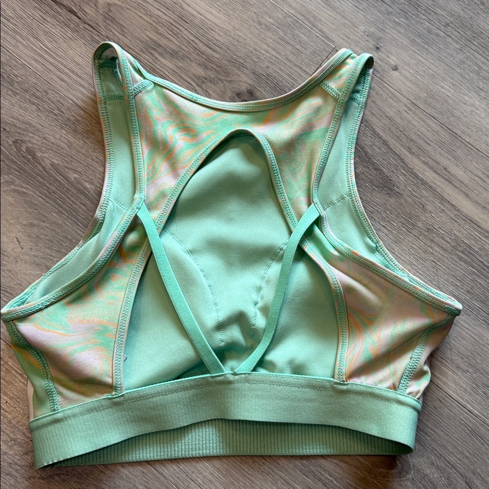 Adidas Green Sports athletic bra size small - D-DD - Picture 6 of 6